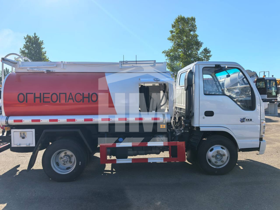 Isuzu Elf  2025 года