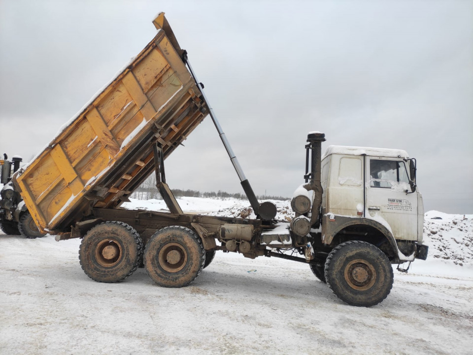 МАЗ 6517X9-410  2016 года