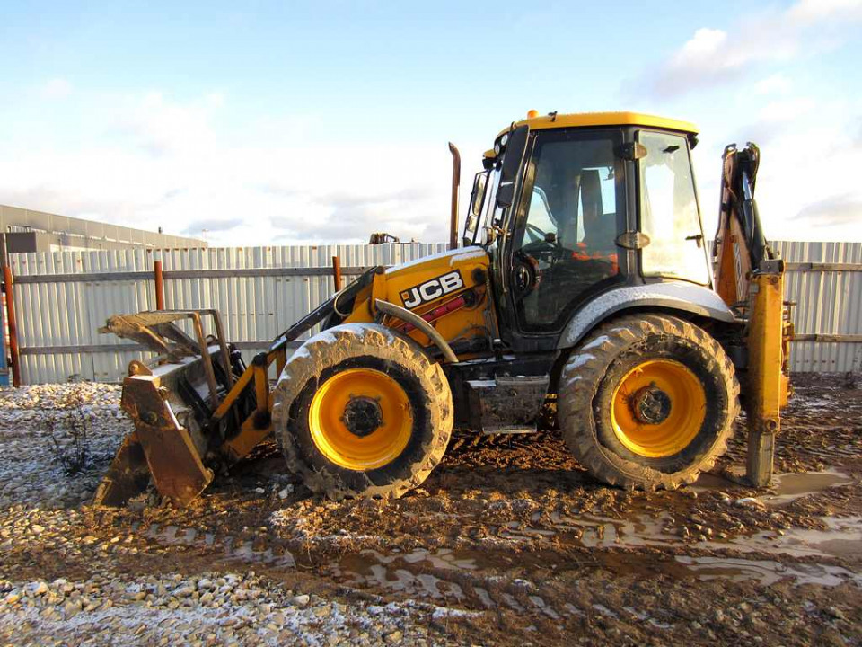  Экскаватор-погрузчик JCB 4CX-4WS-SM  
