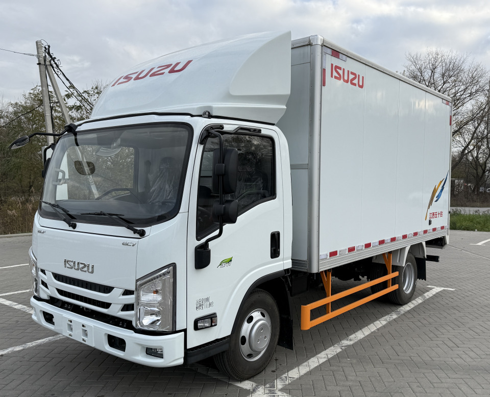 Isuzu ELF  2024 года, 4500 т