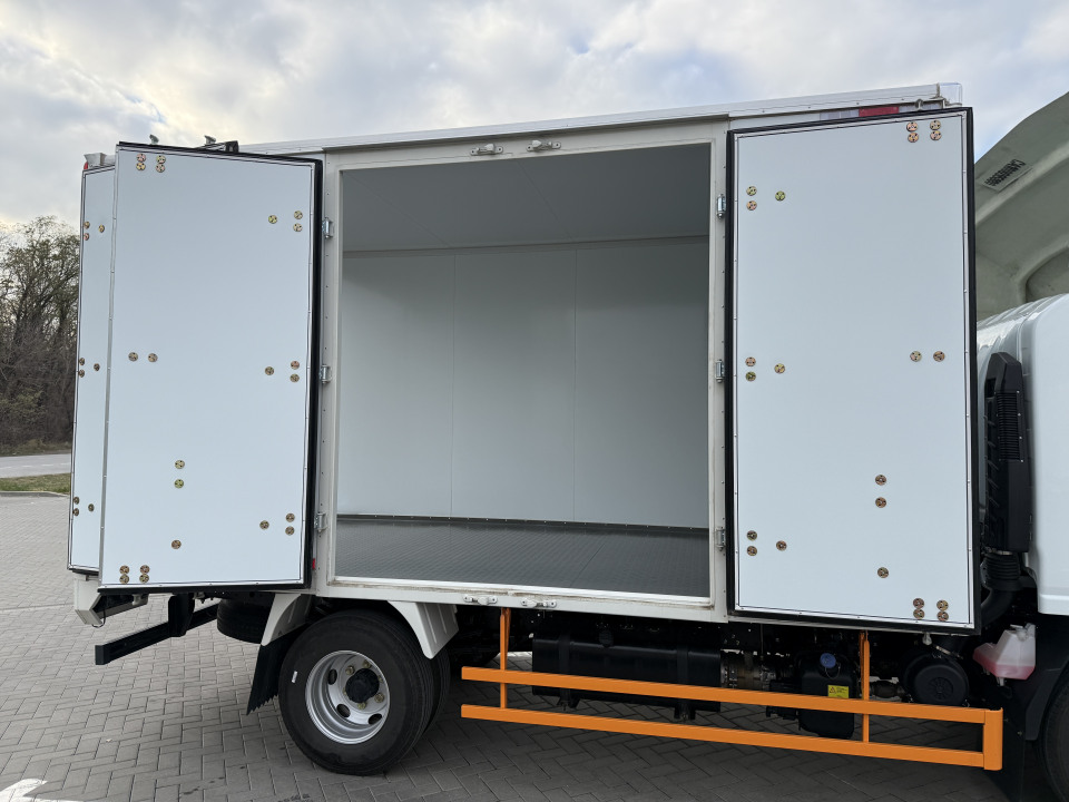 Isuzu ELF  2024 года, 4500 т