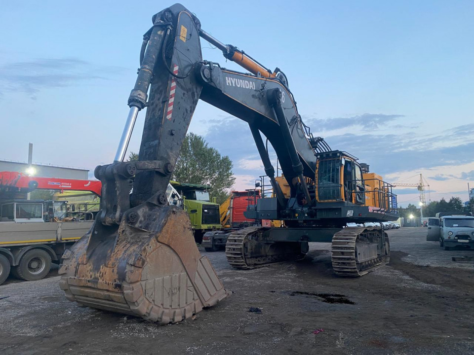  Экскаватор Hyundai R1250  2023 года