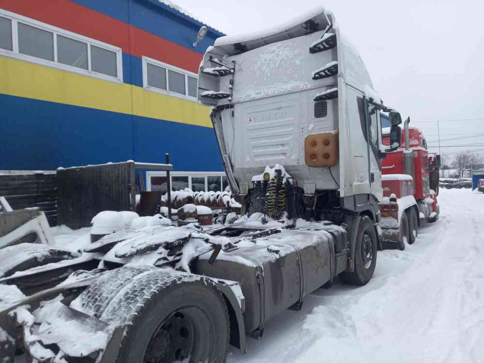 IVECO STRALIS  2011 года