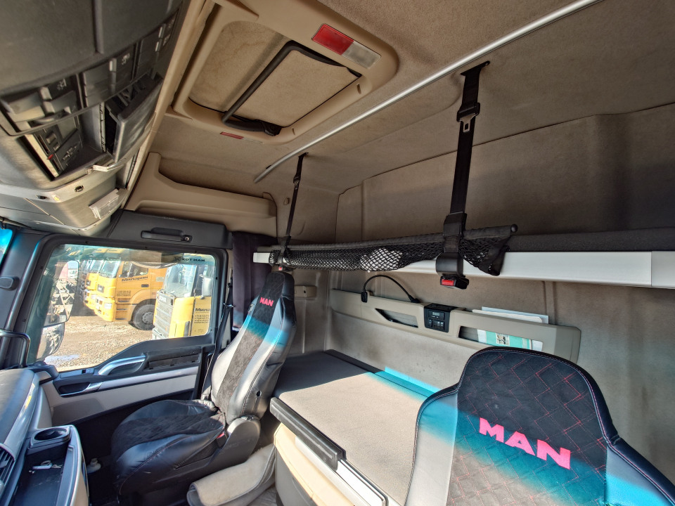 MAN TGX  2018 года, 4х2, 440 л.с.