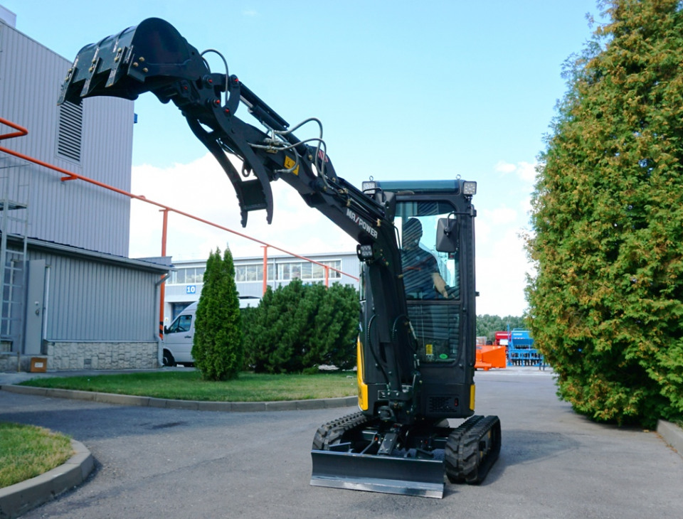  Мини-экскаватор MaxPower ME18.9  2025 года