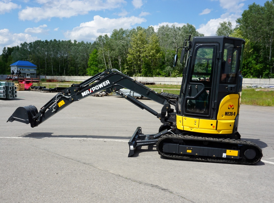  Мини-экскаватор MaxPower ME35.9  2025 года