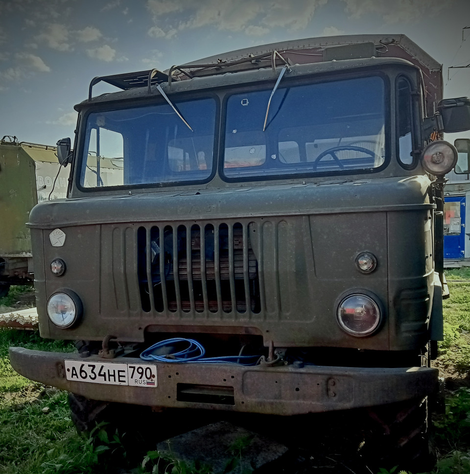 ГАЗ 66  1974 года, 2000 т