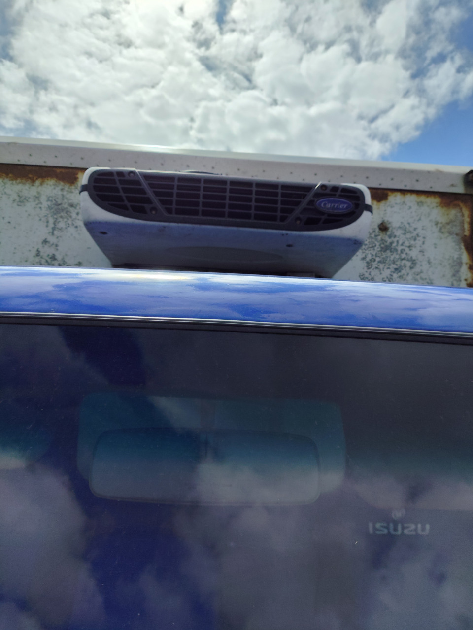 Isuzu NQR75  2010 года, 5000 т