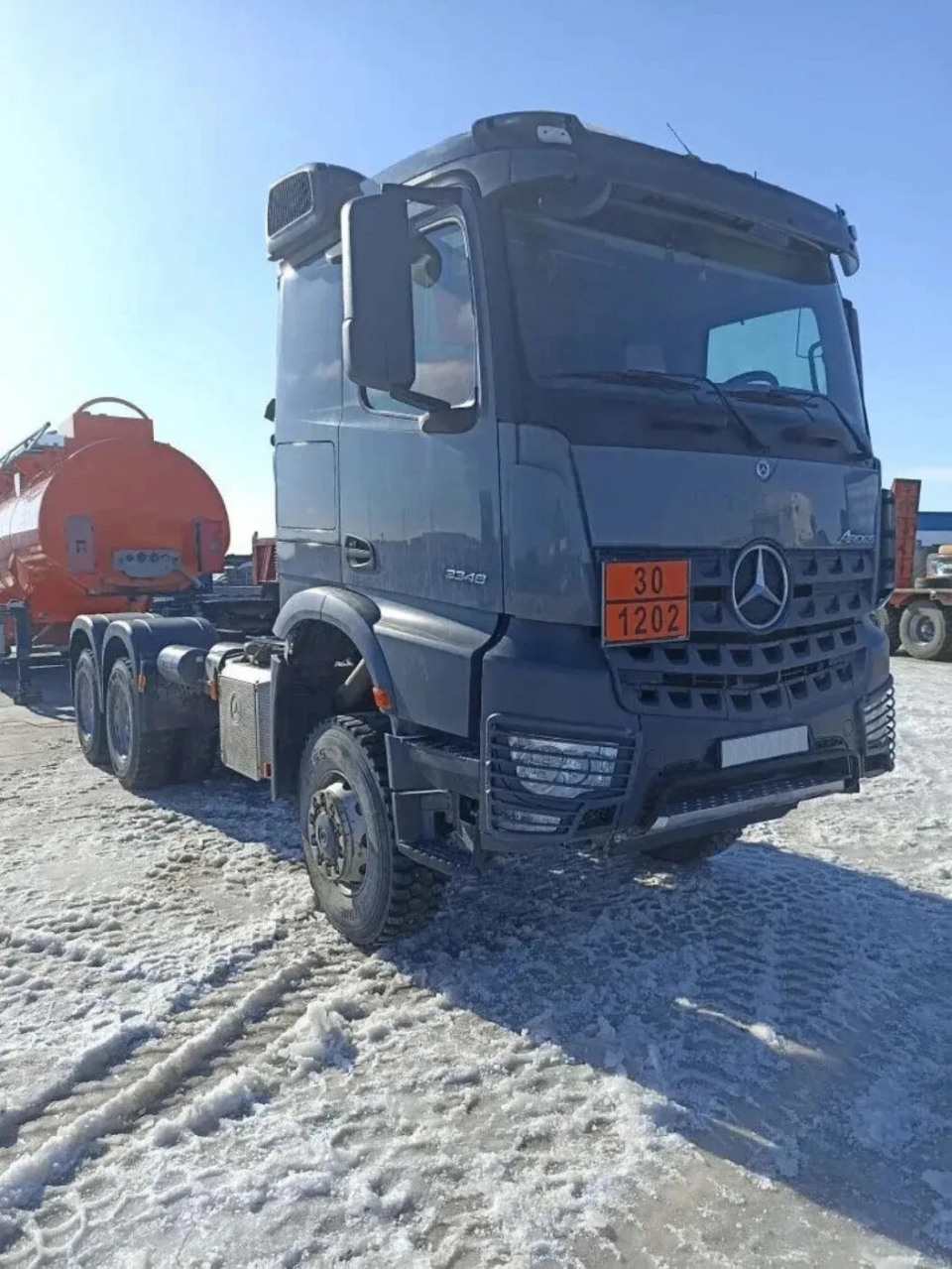 Mercedes-Benz Arocs 3348AS  2021 года, 6х6, 480 л.с.