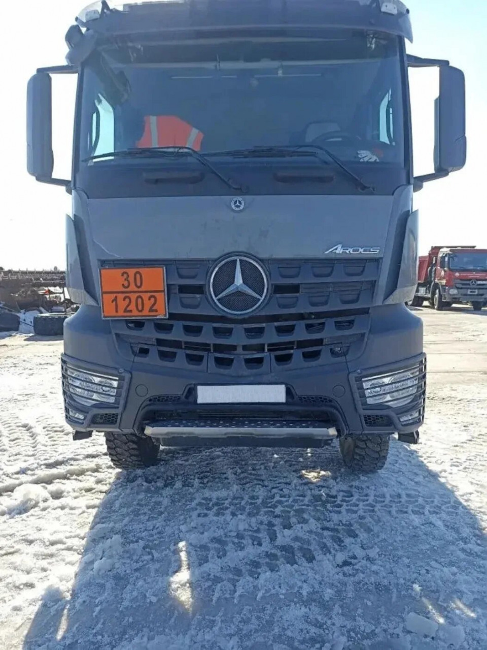 Mercedes-Benz Arocs 3348AS  2021 года, 6х6, 480 л.с.