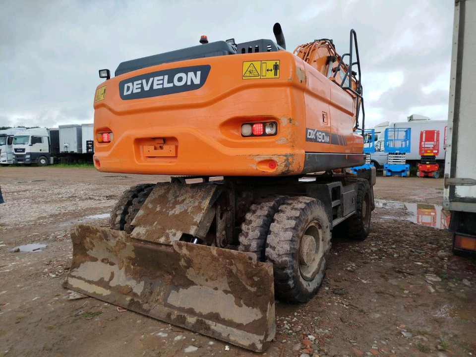 Doosan DX190WA  2023 года