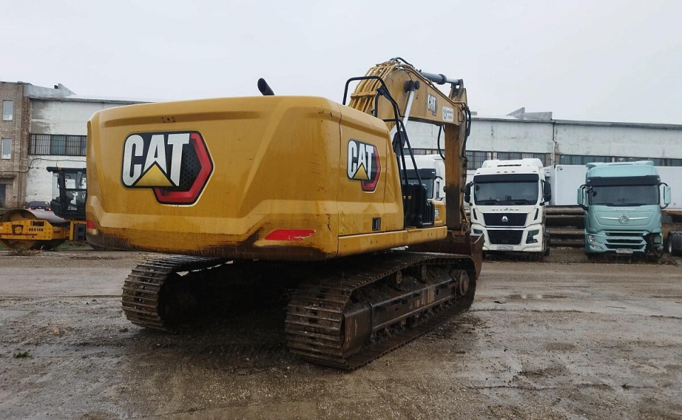  Экскаватор Caterpillar 330  2022 года
