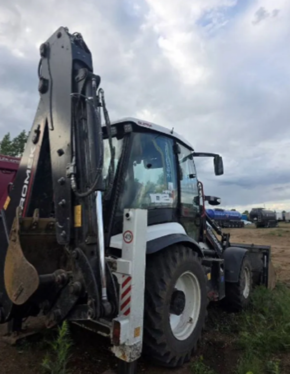  Экскаватор-погрузчик HMK HIDROMEK HMK 102B SUPRA  2023 года
