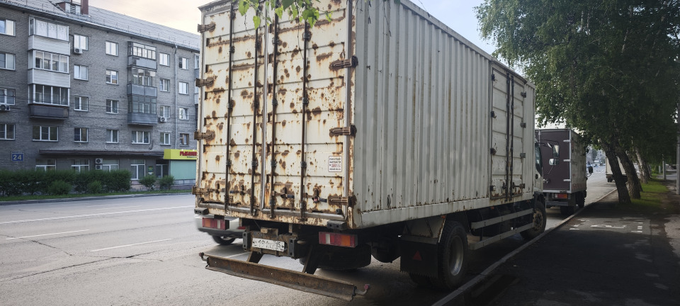 Isuzu Forward  2012 года