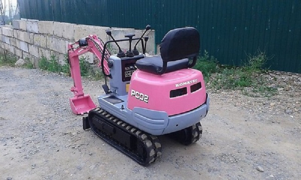  Экскаватор Komatsu PC-02  2010 года