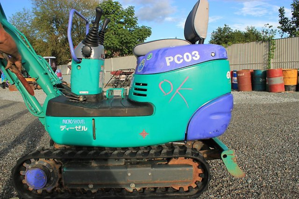  Экскаватор Komatsu PC-03  2010 года