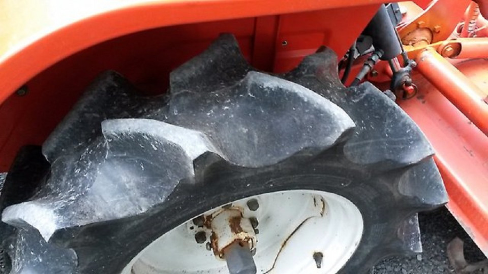  Трактор Kubota AST-13  2008 года