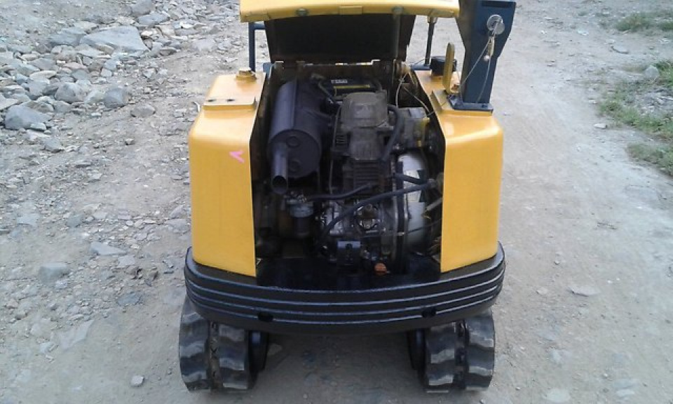  Экскаватор  YANMAR B-07  2006 года