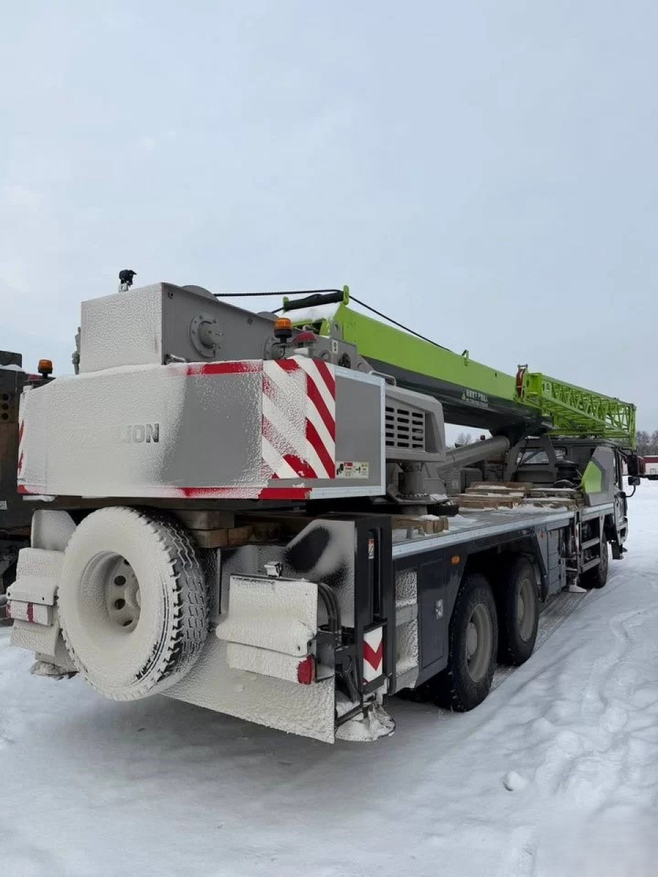  Автокран Zoomlion ZTC300V  2023 года