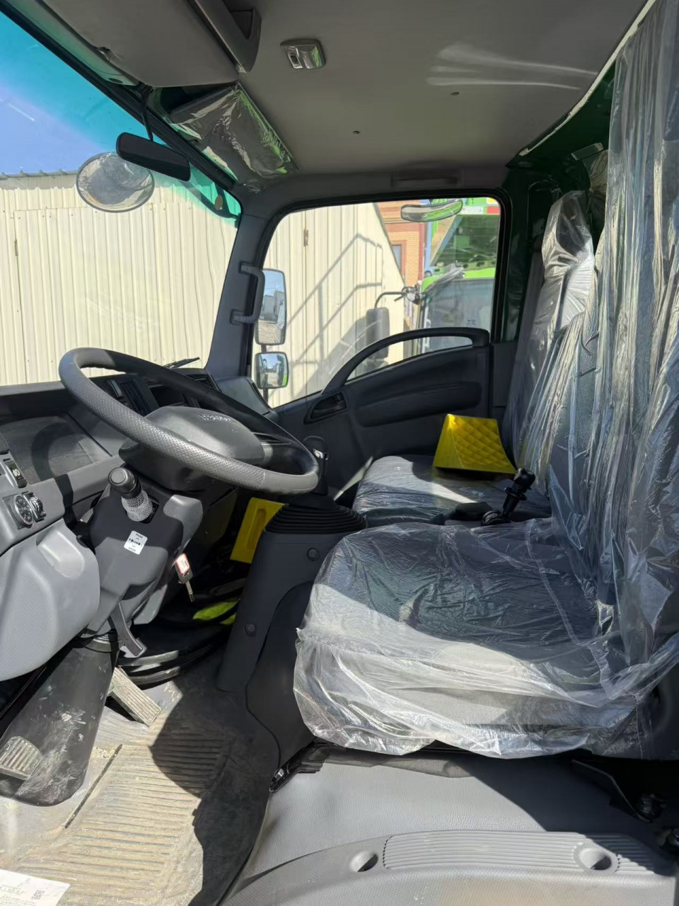  Другой Isuzu ELF  2026 года