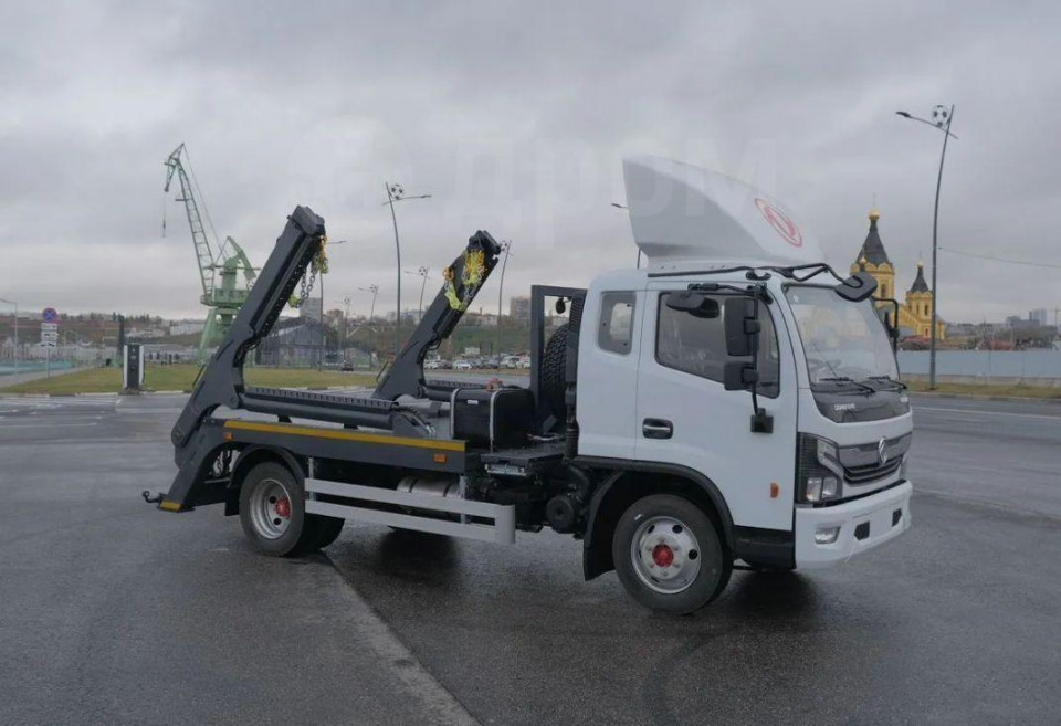  Погрузчик Dongfeng C120N  2024 года