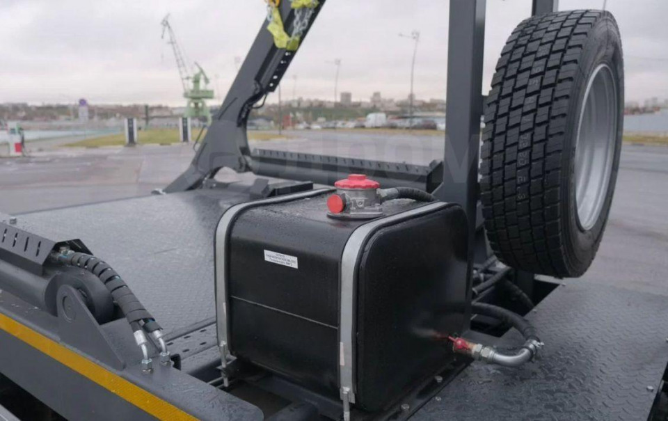  Погрузчик Dongfeng C120N  2024 года