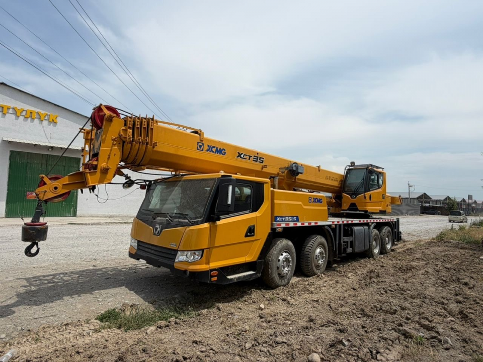  Автокран XCMG XCT25L5  2021 года
