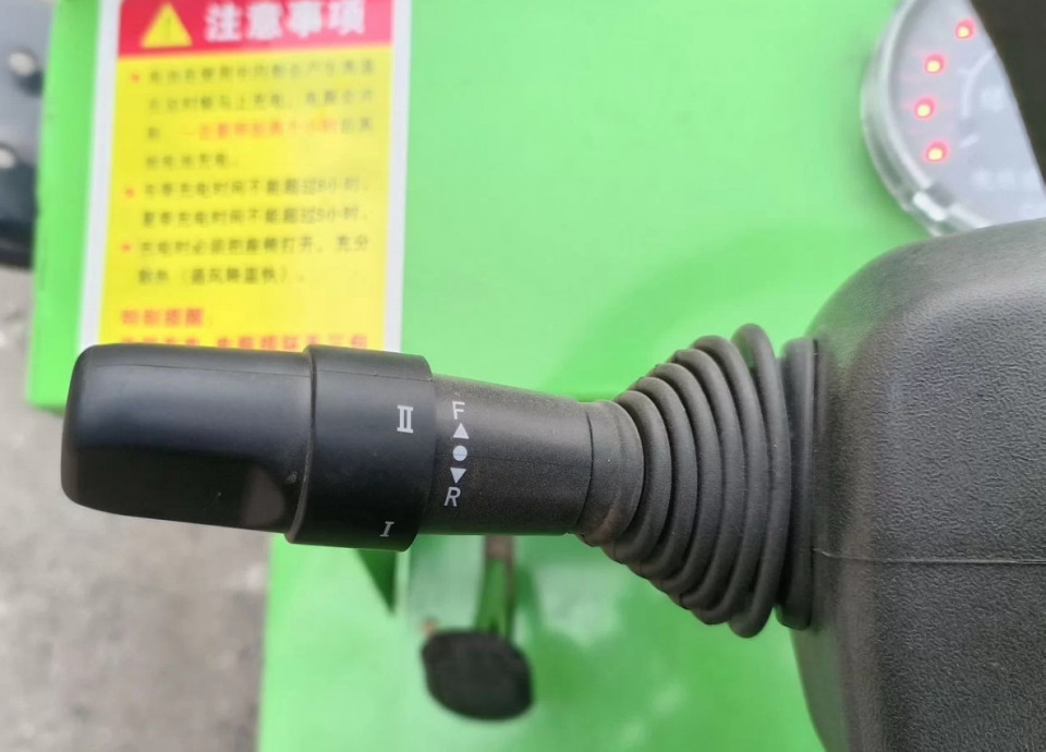  Погрузчик фронтальный New energy EV904.10  2026 года