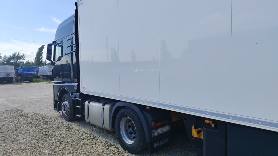 MAN TGX  2022 года, 4х2, 470 л.с.