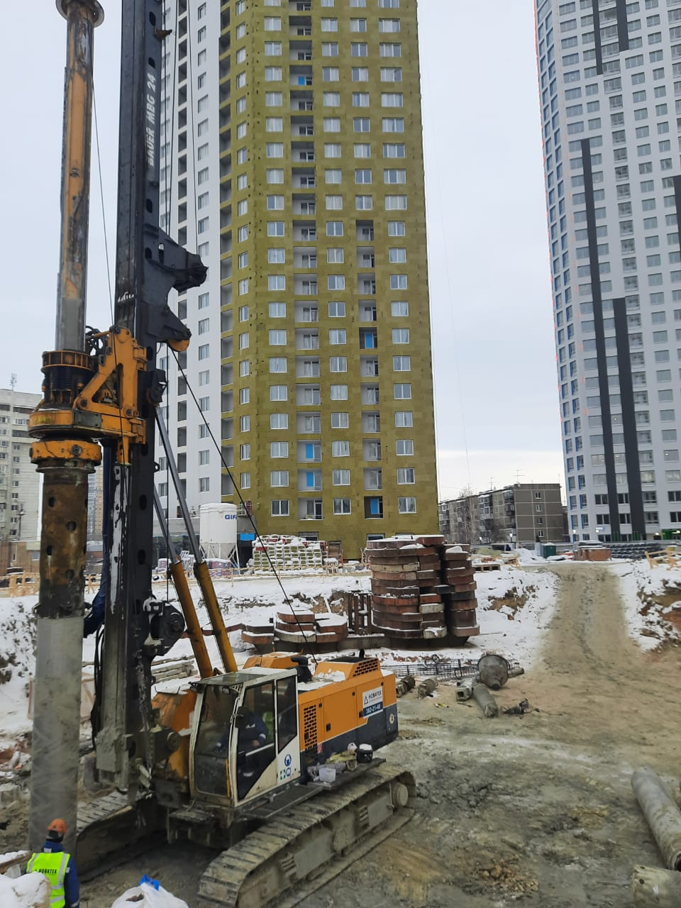  Буровая установка Bauer MBG24  2009 года