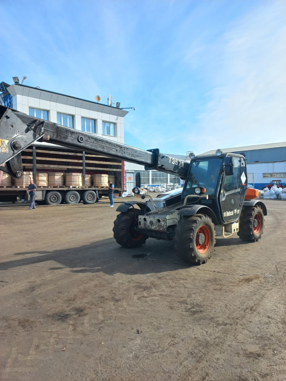  Погрузчик Bobcat T3571  2010 года
