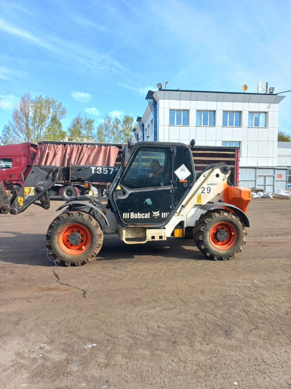  Погрузчик Bobcat T3571  2010 года