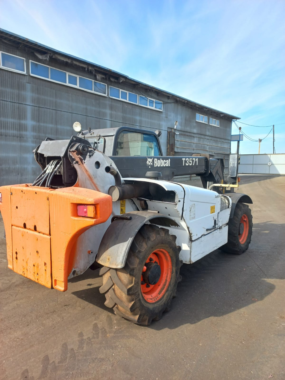 Погрузчик Bobcat T3571  2010 года
