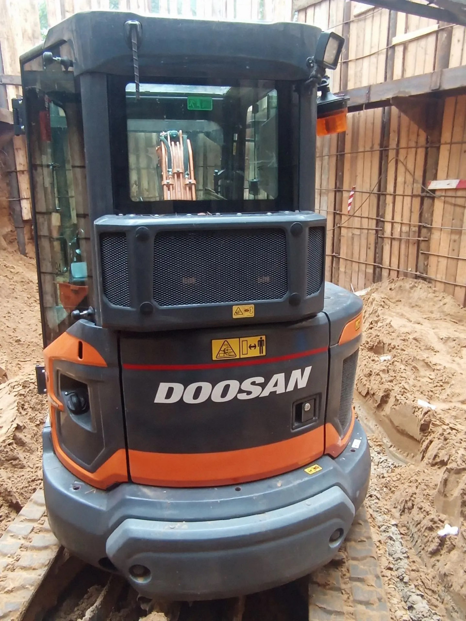  Экскаватор Doosan Dx35  2023 года