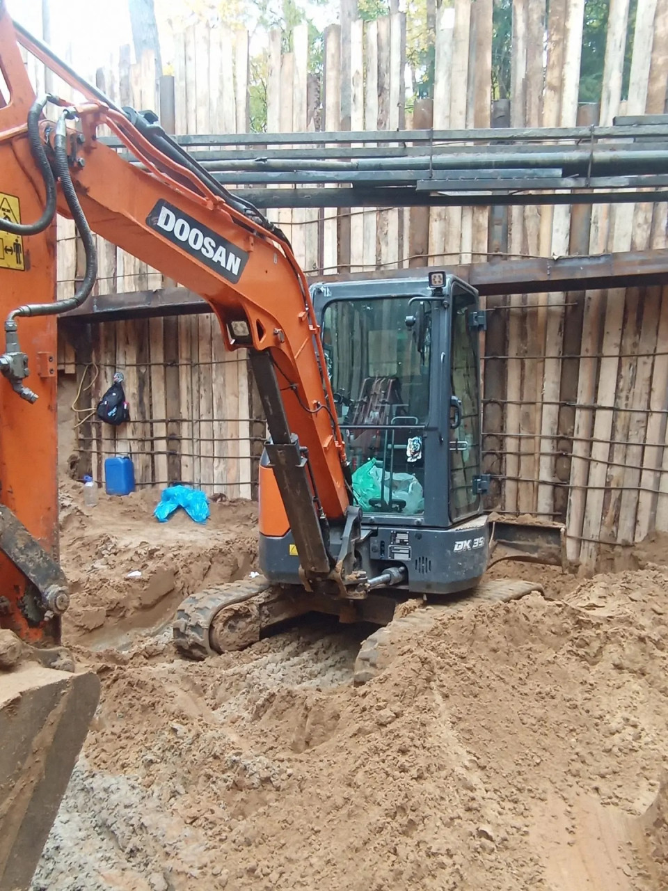  Экскаватор Doosan Dx35  2023 года