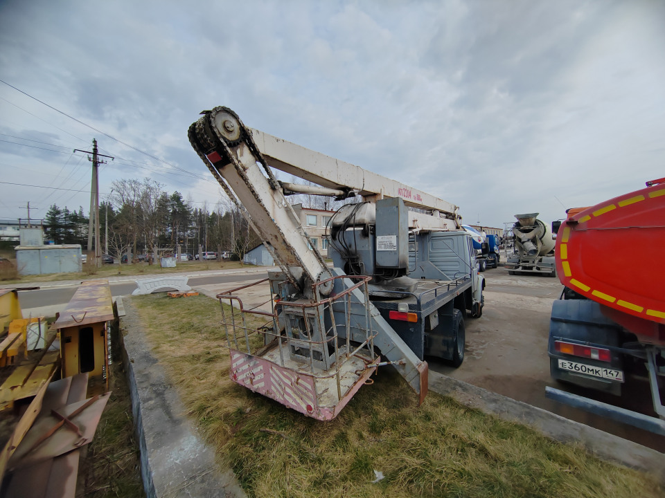  Автокран ЗИЛ АГП 22.04 на шасси ЗИЛ 433362  2003 года