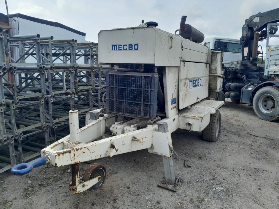  Бетононасос  MECBO PULSAR CAR P4.65 APV/D  2006 года